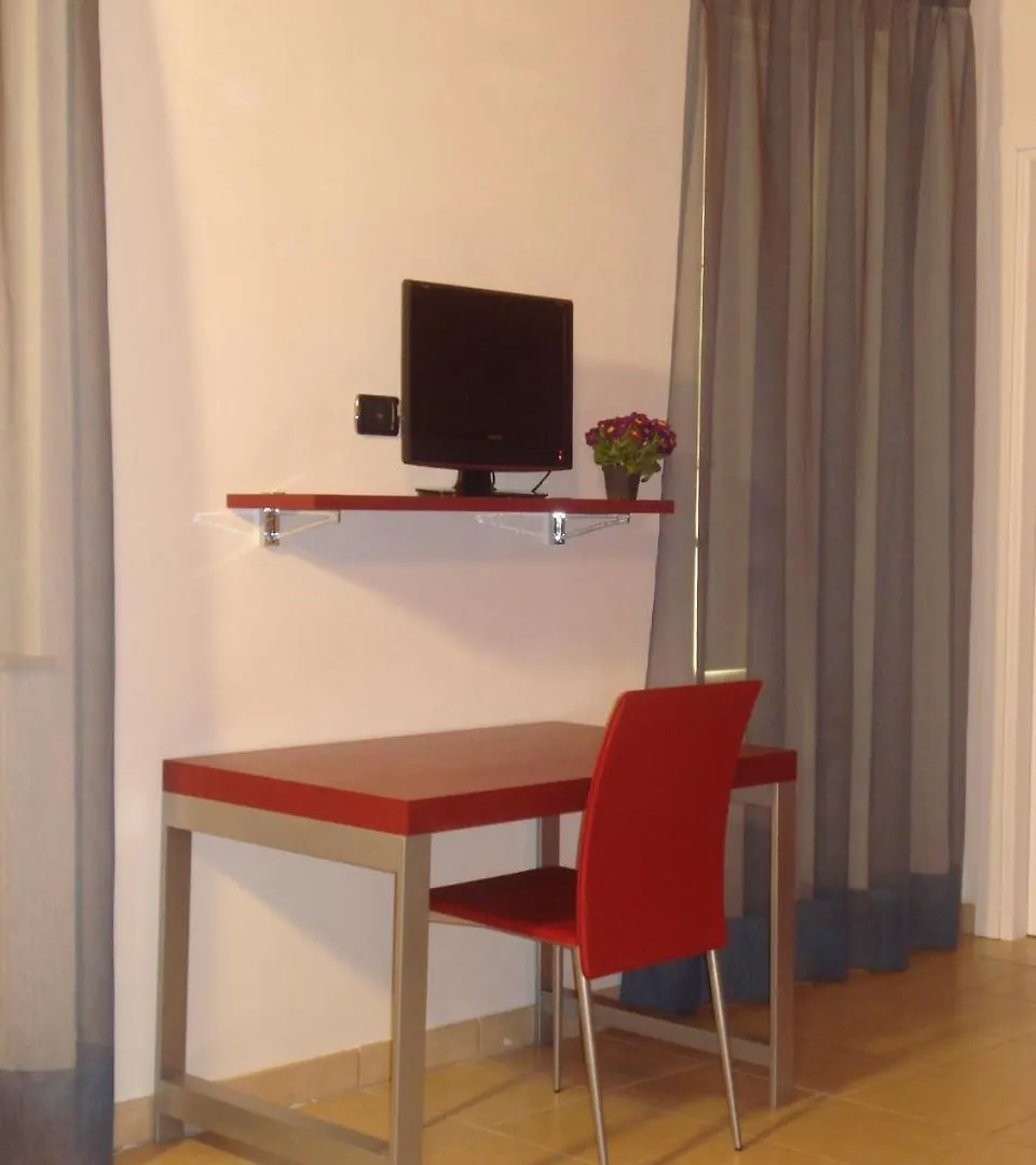 B & B Pigreco Syrakuzy 0*,